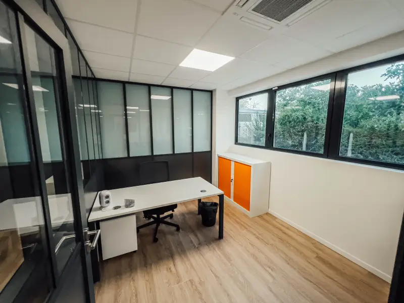 Location de bureaux (1 à 2 personnes) 
