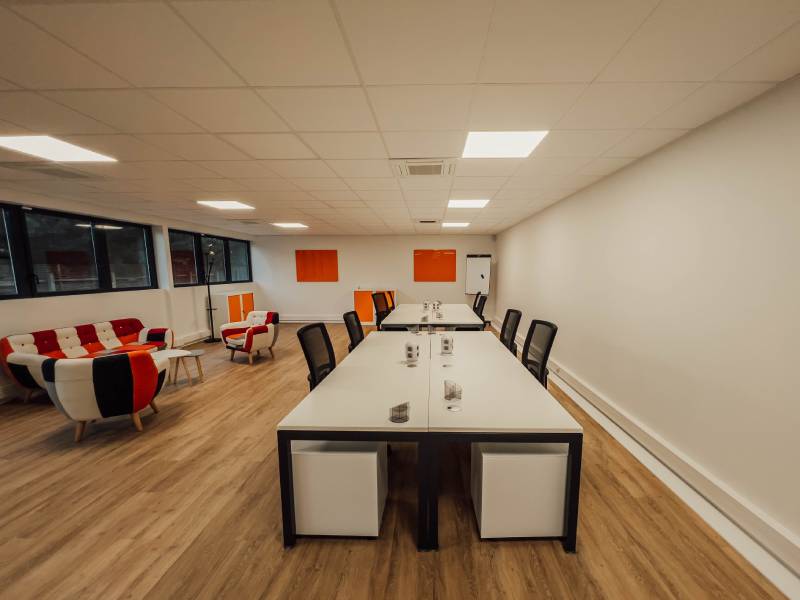 Location de bureaux (open space)